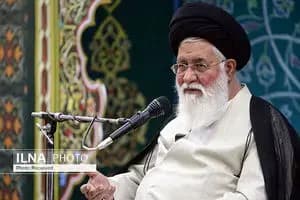 توئیت رسانه KHAMENEI.IR برای انتصاب نماینده ولی‌فقیه در مؤسسه اطلاعات