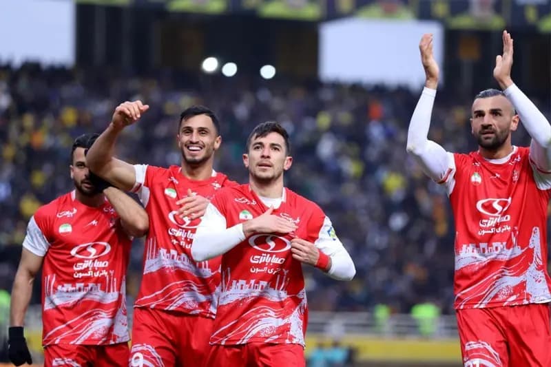 پیشنهاد دو سر برد پرسپولیس برای جذب مدافع گل‌گهر