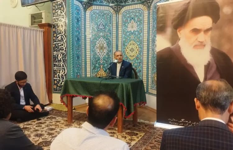 مسکو: در صورت حمله به تأسیسات هسته‌ای ایران، نه تنها کشور‌های همسایه، بلکه کل جهان آسیب خواهد دید / ما به گفت‌و‌گو میان واشنگتن و تهران امید‌هایی بسته‌ایم / برای همه باید روشن باشد که مسیر حل‌وفصل مسائل پیرامون برنامه هسته‌ای ایران از راه دیپلماسی می‌گذرد