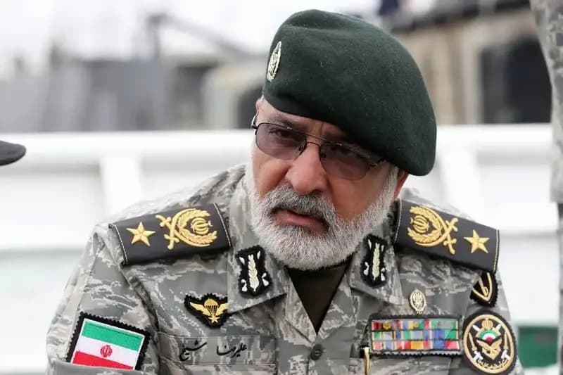 مقام ارشد ارتش: در محیطی ایزوله پاسخگوی تهدیدات سایبری دشمن هستیم/  ارتش در جنگ‌های آینده از حوزه سایبری و جنگال با تهدید مواجه است