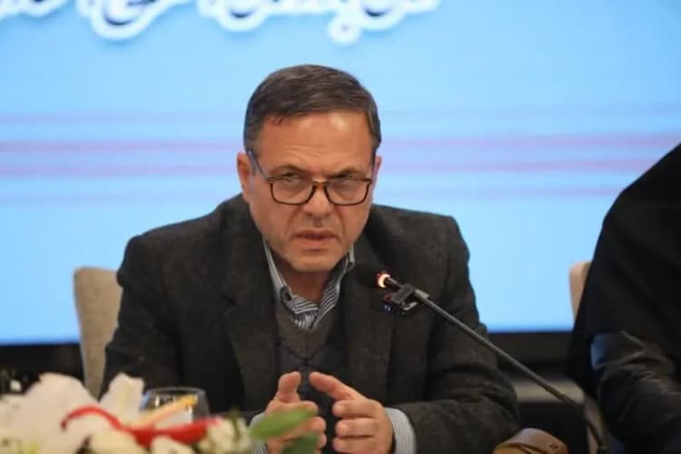رشت با افزایش دستفروشان با چالش ساماندهی شهری مواجه است