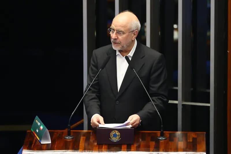 قالیباف: آمریکا در تلاش است حق طبیعی ایران برای غنی‌سازی را انکار کند