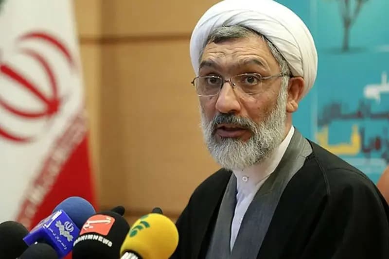 پورمحمدی: عاقل می‌گوید هرچه توان داری صرف کن تا حقت را بگیری؛ بخشی از این تلاش، مذاکره است/ آیا باید بنشینیم و هر روز تحریم‌های جدیدی را تحمل کنیم؟ از ابتدای انقلاب تا دو سال پیش، بیشتر از ۲۰۰۰ تحریم علیه ما اعمال شده/ حرکت‌های رادیکال، تند و خشن بر انقلاب ما تحمیل شد