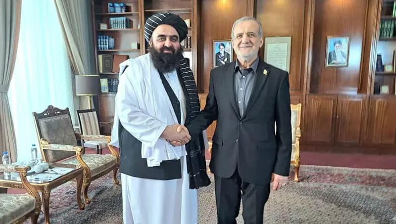 دیدار وزیر خارجه طالبان با پزشکیان