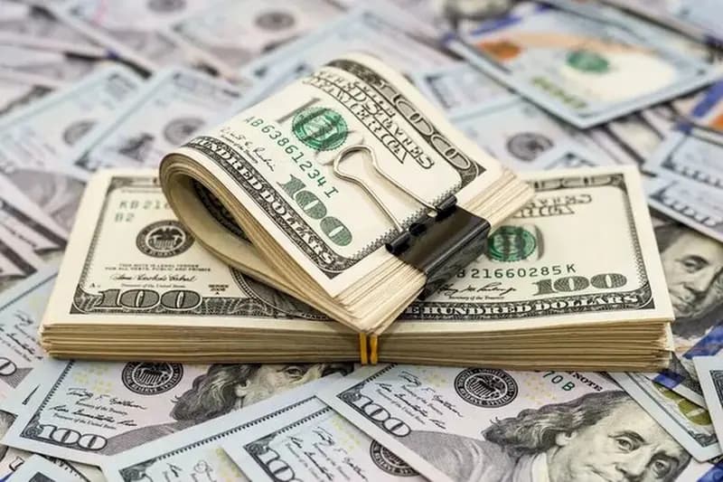 پیش‌بینی مهم از قیمت دلار ۱۲ خرداد؛ بازار ارز چشم‌انتظار تحوالات سیاسی است