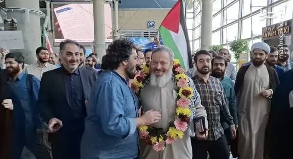 حجت‌الاسلام قاسمیان به ایران بازگشت+ عکس