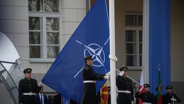 ناتو: جنگ به اروپا بازگشته/ ایران در حال کسب امتیاز از روسیه است