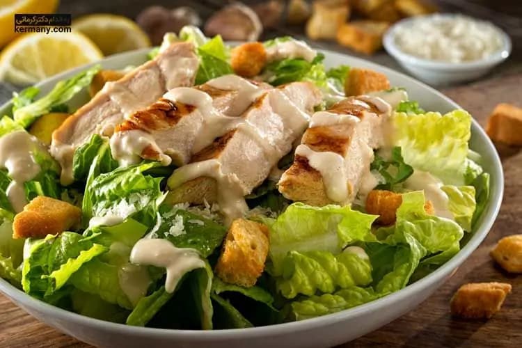 طرز تهیه سالاد سزار به سبک رستورانی