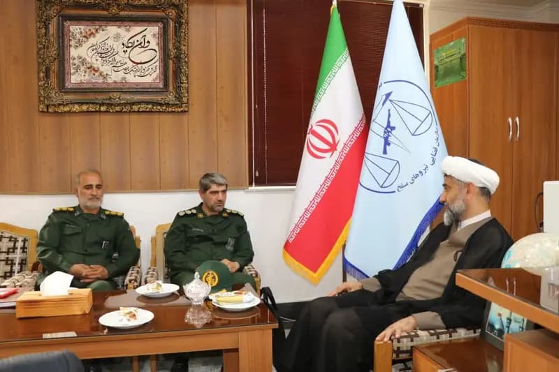 تقویت یگان های دریایی ضروری است