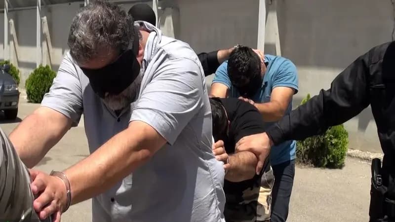 هشدار پلیس به اراذل و اوباش: مقاومت کنید از کمربه پایین تیراندازی می‌کنیم/ اگر دست به سلاح ببرید، تیر به هرجای بدنتان خورد خورد