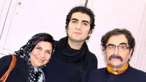 فیلم آواز شاد جناب خان برای فرزند سپند امیرسلیمانی و مونا کرمی  / پسری که هنوزم نیامدی به دنیا مامان بابا میبینن تو را شبا تو رویا