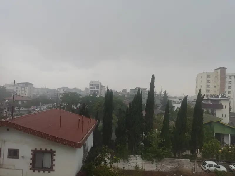 آغاز بارندگی شدید رگباری در غرب مازندران