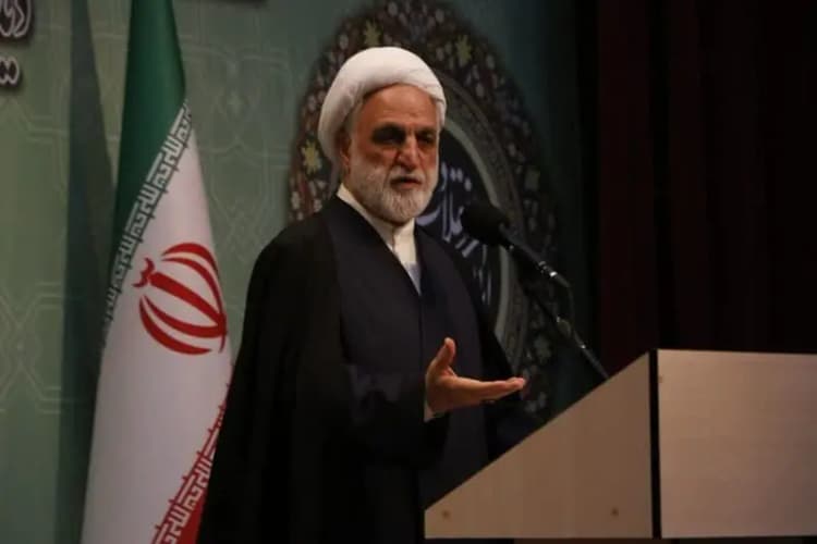 هشدار همشهری: اجرای قانون سگ‌گردانی به جنگ با اقتدار نظام می‌رود