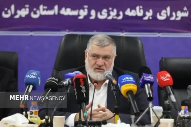 محدودیت منابع آبی یزد، آینده استان را نامطمئن کرده است/ چاره‌ای غیر از انتقال جمعیت از فلات مرکزی به سواحل نیست