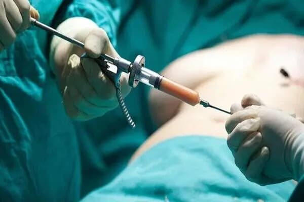 تصاویر آتش‌سوزی شدید در میدان نقش جهان اصفهان 