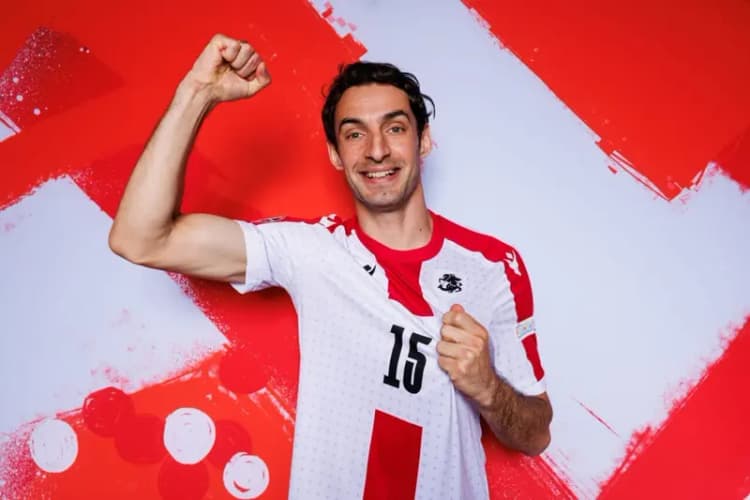 حمله تند ستاره پرسپولیسی ملوان به موعود بنیادی فر