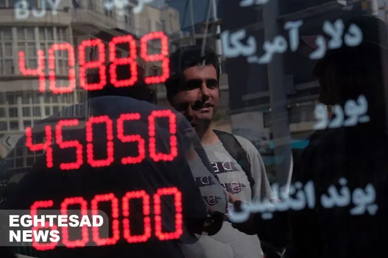 سقوط قیمت دلار و طلا با سیگنال سیاسی/ سایه احتیاط و تردید بر بازار ارز