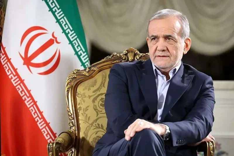 پزشکیان: راهی جز حرکت با مردم وجود ندارد؛ حتی اگر سخنان تلخی مطرح شود، باید آن را شنید/ چرا یک مسئول باید به خود اجازه دهد که به مردم دروغ بگوید؟ / راه مقابله با ناترازی‌ها روشن است، اما امکان اجرای آن وجود ندارد؛ چون واقعیت‌ها را صادقانه به مردم نگفته‌ایم، نمی‌توانیم اقدامات لازم را انجام دهیم
