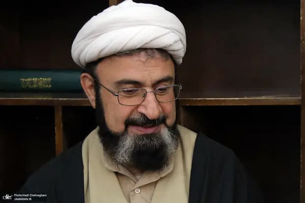 روایت فرزند آیت الله بهجت از شب بیماری امام خمینی(ره) / ماجرای انتقال امام خمینی از قم به تهران چه بود؟