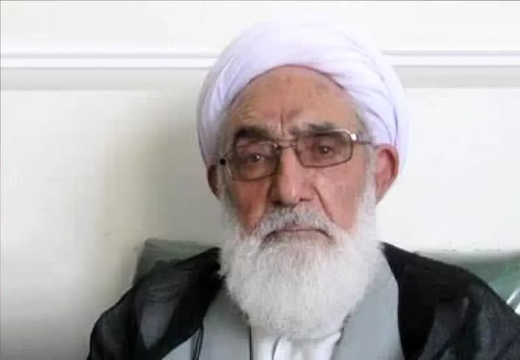 فرمانده نیروی زمینی ارتش: متعهد به برقراری صلح و امنیت در منطقه هستیم/ امروز ولایت فقیه و تبعیت از رهنمودهای ایشان نماد قدم گذاشتن در صراط مستقیم