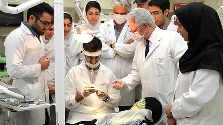 موسیقی فیلم‌ها و سریال‌های ماندگار در تهران نواخته می‌شود