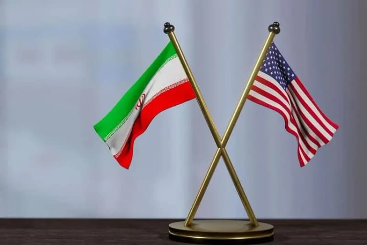 ببینید| گفتند ضرغامی، وصله ناجور دولت رئیسی است/ گفتم بچه هایی که در خیابان شعار می دهند، کومله نیستند