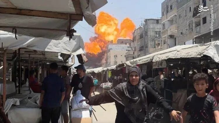 ۳۰ شهید و ۱۲۰ مجروح در حمله به محل توزیع کمک‌های انسانی در رفح/ آمریکا و اسرائیل دست‌به‌دست هم دادند؛ کمک‌های غذایی تبدیل به "تله مرگ" شد!/ اولمرت، نتانیاهو را رسوا کرد: دولت او یک "گروه اوباش" است!