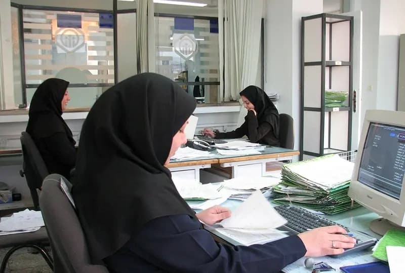 جزئیات پرداخت حقوق کارمندان دولت بر اساس عملکرد/ حقوق کارمندان کم می‌شود؟