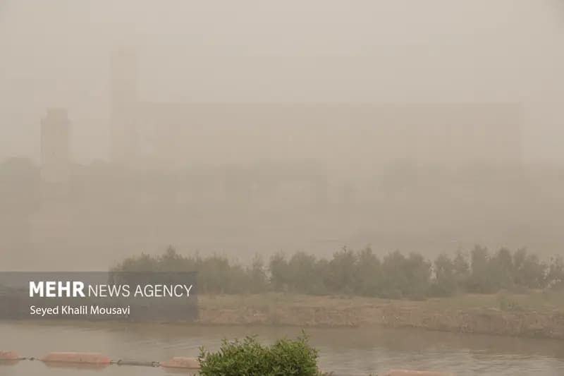 وقوع گرد و خاک و کاهش دید افقی در خوزستان