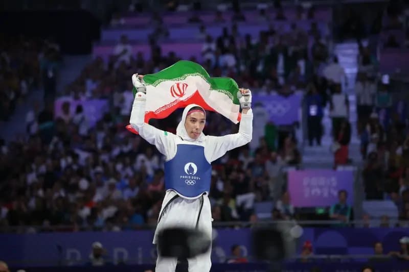 واکنش جدید مبینا نعمت‌زاده به ماجرای اختلاف با ناهید کیانی