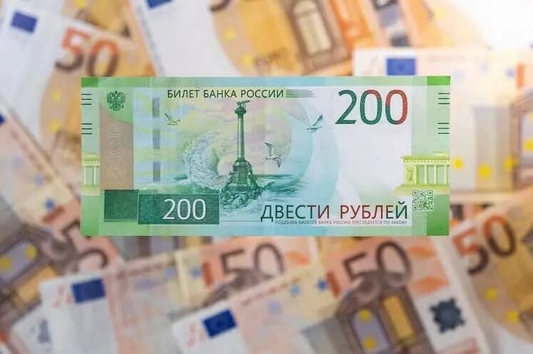 وزارت نفت: مصرف بیش از ۸۰۱ میلیون لیتر بنزین در تعطیلات خرداد