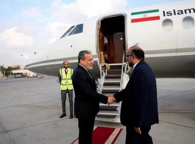 جنجال در روزنامه های صبح امروز