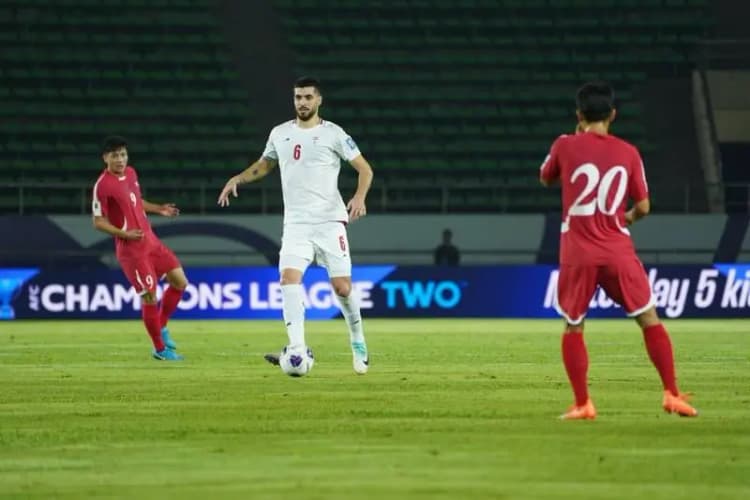 بمب تابستانی با لباس آبی در تیم ملی!