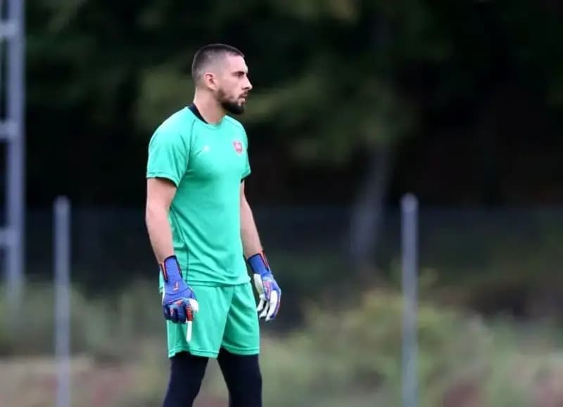 گلر محبوب با پر‌سپولیس آشتی کرد