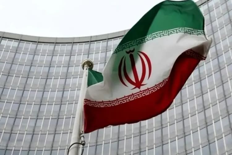 ترامپ استفاده از «ماسک» را در اعتراضات ممنوع کرد