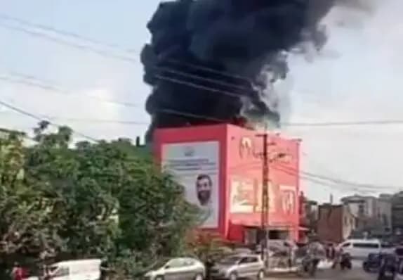 شرمن: در روزهای آتی چیزی جز اصول کلی اعلام نخواهد شد/ دانش ایرانی‌ها را نمی‌شود بمباران کرد/ ترامپ از سوی آمریکا و اسرائیل تحت فشار است