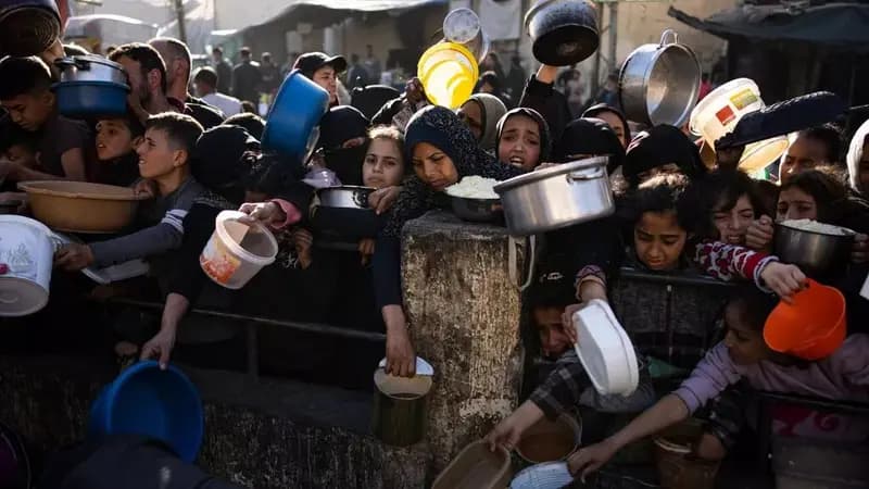 ۲۴۲ فلسطینی به دلیل کمبود غذا و دارو جان خود را از دست دادند