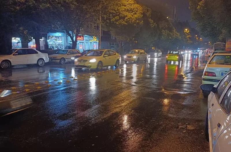 شروع بارش باران بهاری در تبریز