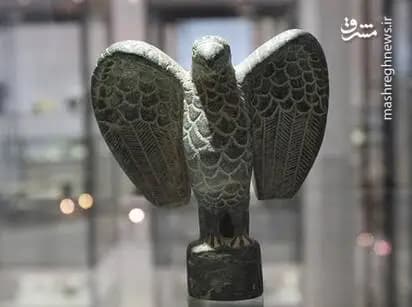 تصویری از پیکره عقاب از جنس سنگ متعلق به ۴ تا ۵ هزارسال پیش