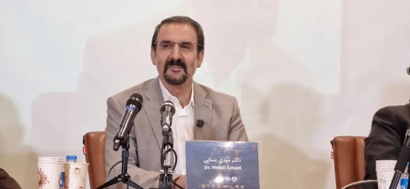 پاسخ سنایی به مقایسه برکناری ایلان ماسک با ظریف؛البته بی‌شباهت هم نیست...