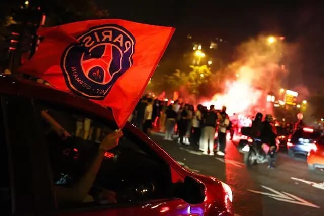 شب خونین پاریس؛ جشن قهرمانی PSG به فاجعه انجامید