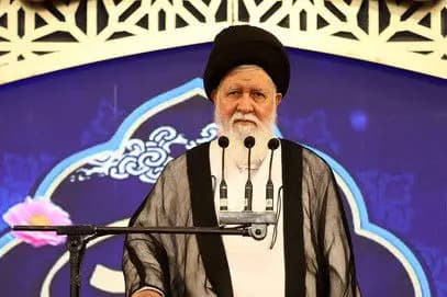 تقلا برای بقا / رجب طیب اردوغان رئیس‏‌جمهور اقتدارگرای ترکیه این روزها فضای اندکی برای مانور قدرت دارد