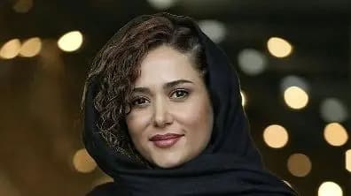 تغییر چهره جالب فلور نظری، زن آقا اصلان سریال خانه به دوش از گذشته تا الان/ ماشالا اکسیر جوانی دارن