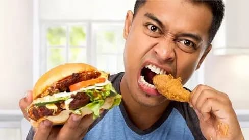 چرا برخی غذاها به جای سیری شما را پیرتر می‌ کند؟