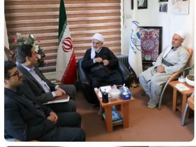 تنها راه حل مشکلات اقتصادی ایستادگی، وحدت و مقاومت است