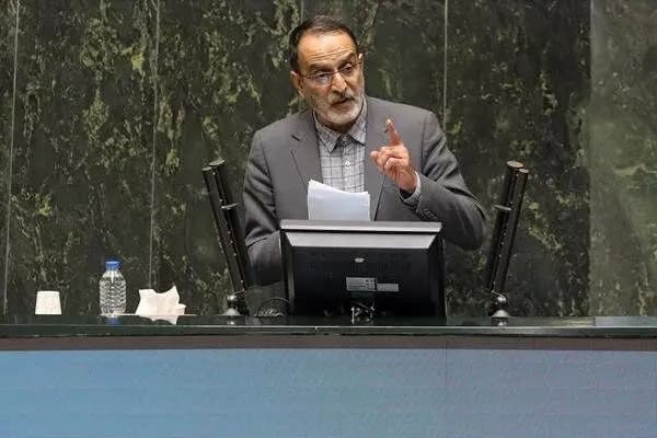 سناتور آمریکایی: چین در حال ارسال موشک به ایران است!