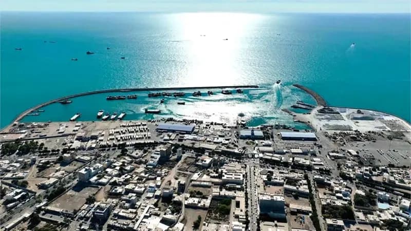 افزایش چشمگیر صادرات نفتی و غیرنفتی از بنادر غرب هرمزگان