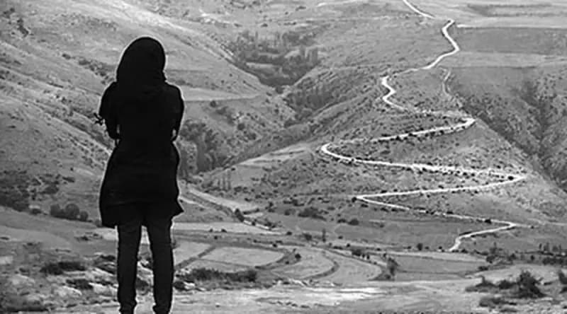 زندگی سیاه دختر نوجوان زیر سایه خیانت‌های پدر و مادر