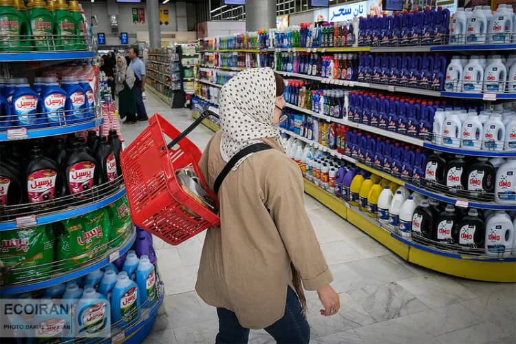 تحت تعقیب‌ترین زن جهان را بشناسید