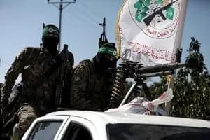 رئیس دفتر عقیدتی سیاسی فرماندهی کل قوا:متاسفانه در قدرت نرم ناقص عمل کرده‌ایم
